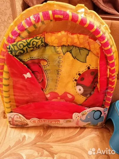 Развивающий игровой коврик