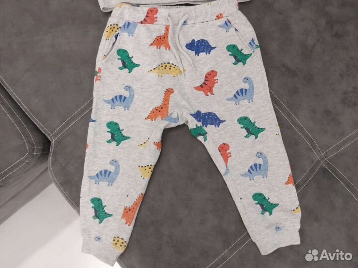 Костюм на мальчика 92