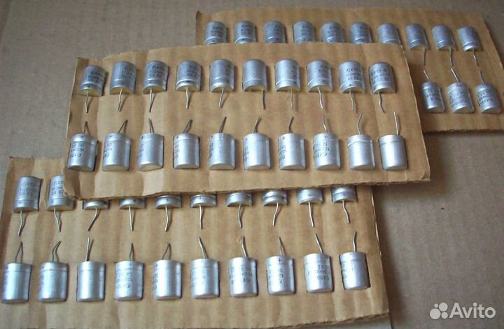Конденсаторы К50-3А. 10 мкФ, 100 В и др