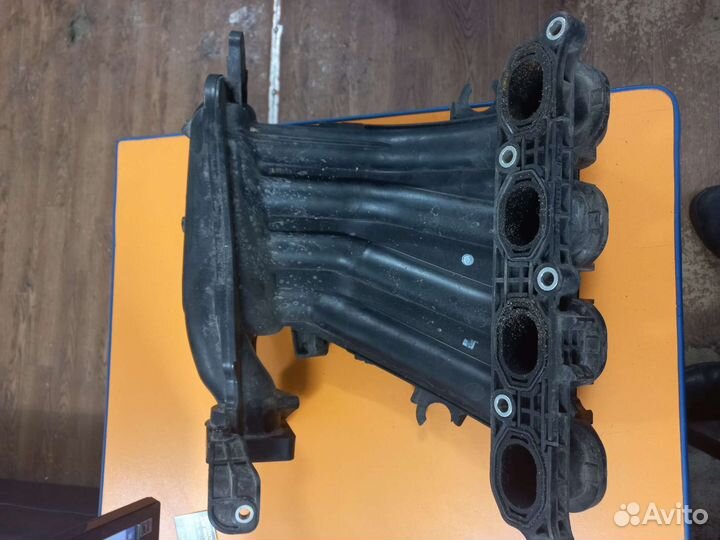 Впускной коллектор Nissan Qashqai J10 1.6