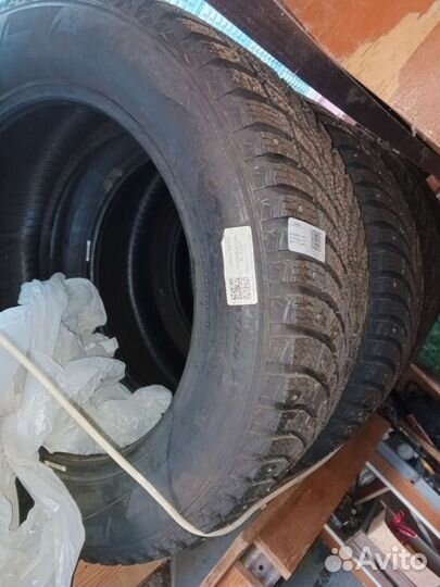 Pirelli Ice Zero 2 255/55 R18