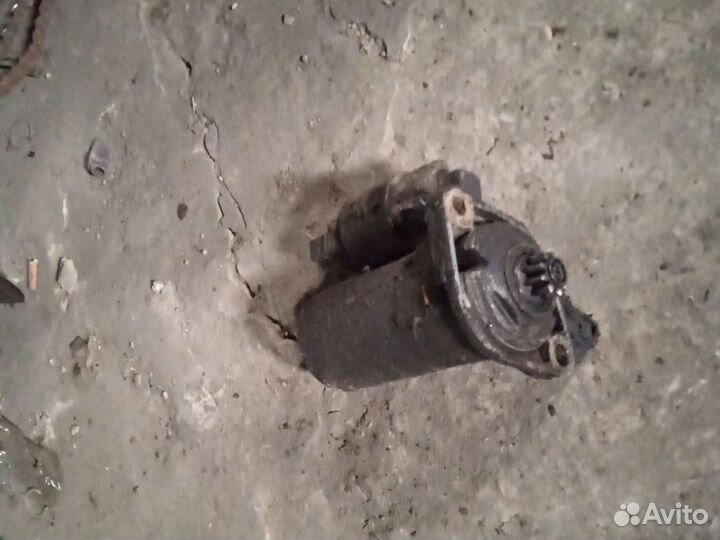 Стартер Volkswagen Golf 4 1.6 AKL 2000