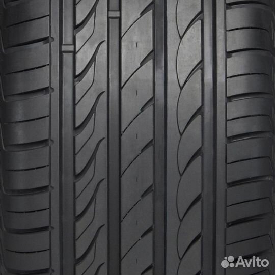 Delinte DH2 215/55 R17 98W