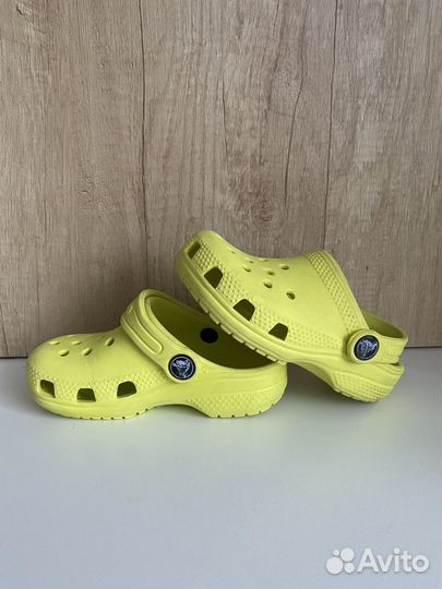 Сандали crocs C8