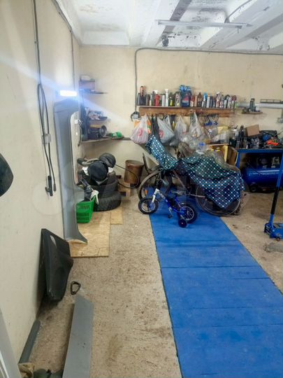 Гараж, > 30 м²