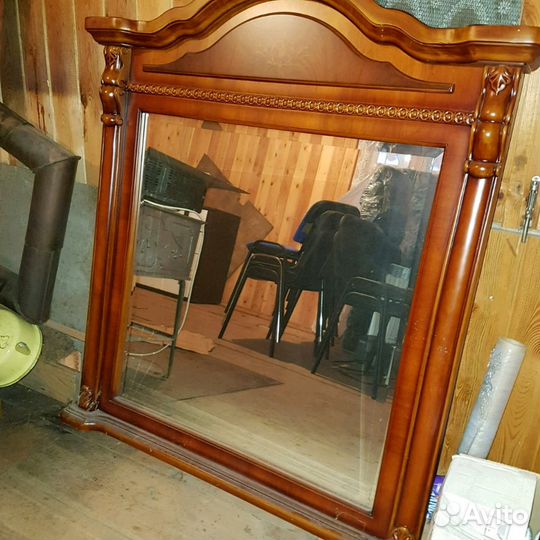 Зеркало настенное