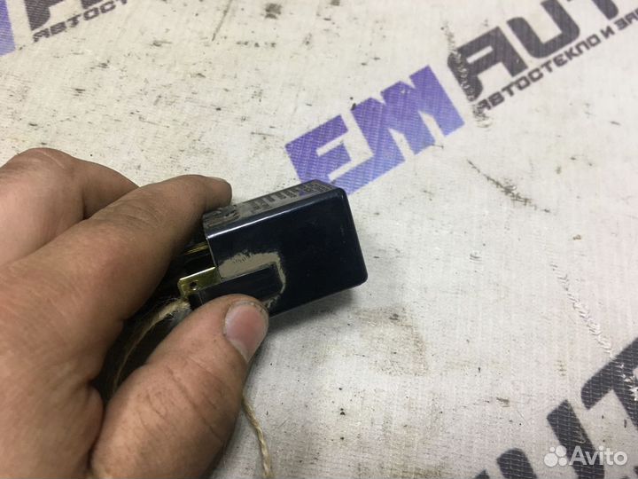 Реле указателей поворотов Хендай Акцент