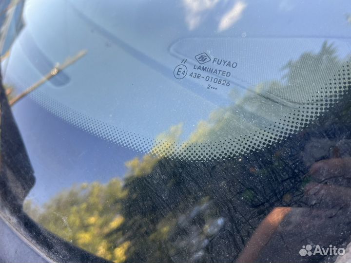 Лобовое стекло bmw e34