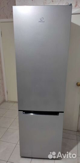 Холодильник Indesit. No Frost. Высота 2