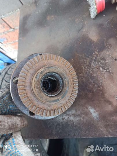 Задняя ступица Audi 100c4 a6c4