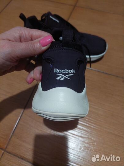 Кроссовки reebok женские