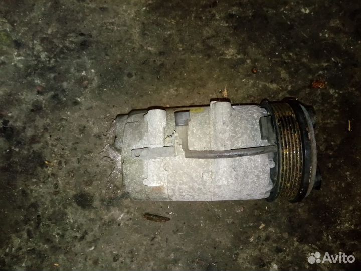 Компрессор кондиционера Форд 2.0 diesel