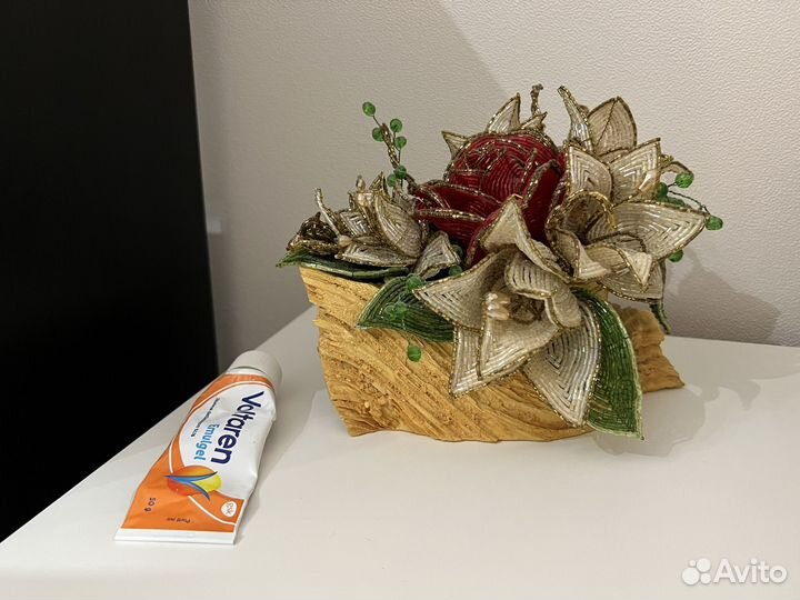 Композиция из бисера