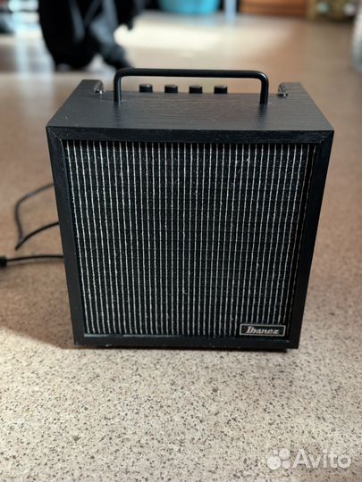 Комбоусилитель Ibanez IBZ10GV2