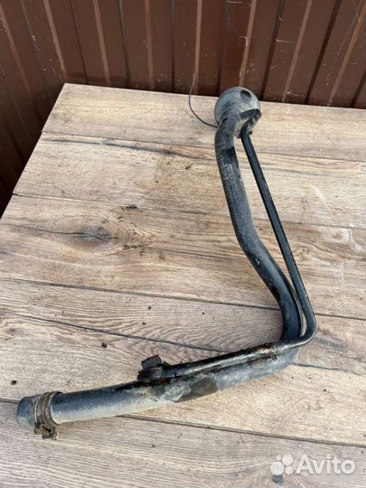 Заливная горловина Nissan Qashqai J10 2.0