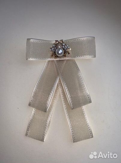 Брошка, брошь пчела