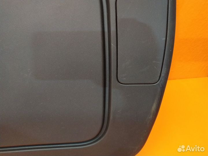 Обшивка двери багажника Land Rover Discovery Sport