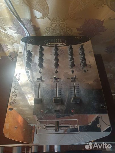 Микшерный пульт