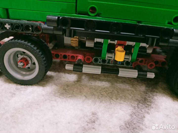 Машина тех помощь. Лего