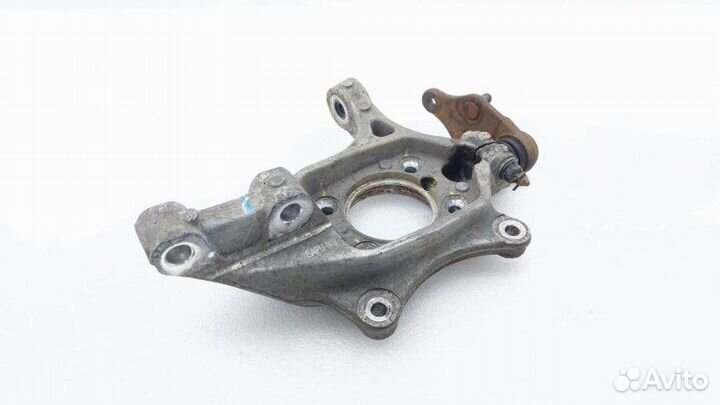 Б/У Кулак поворотный Состояние отличное, оригинал