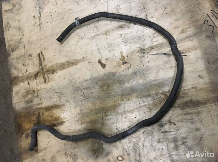 Патрубок охлаждения Ford Focus