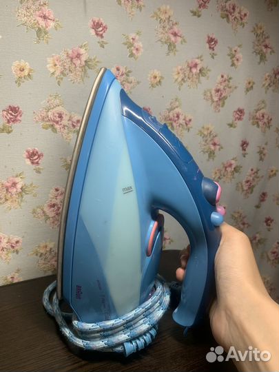 Утюг Braun