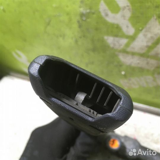 Ответная часть ремня безопасности Рено Меган 2