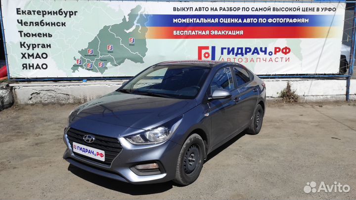 Стекло двери задней правой Hyundai Solaris II 8342