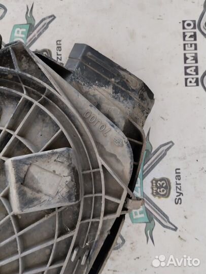 Корпус воздушного фильтра Nissan Primera P10