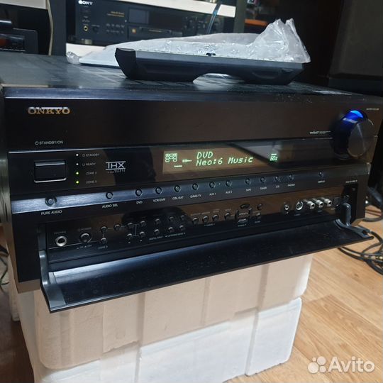 AV ресивер Onkyo