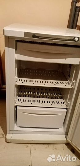 Морозильник бу Indesit sfr100. 001