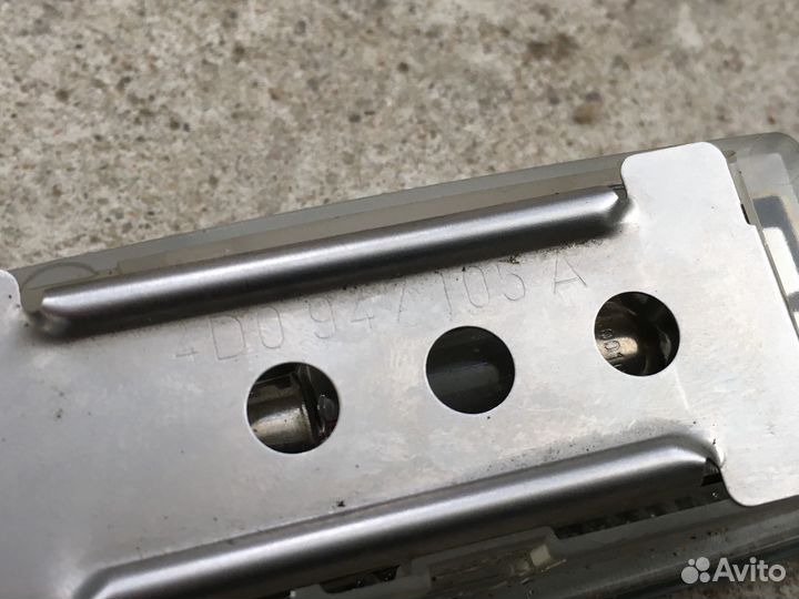 Плафон салона Audi A4 (4127)