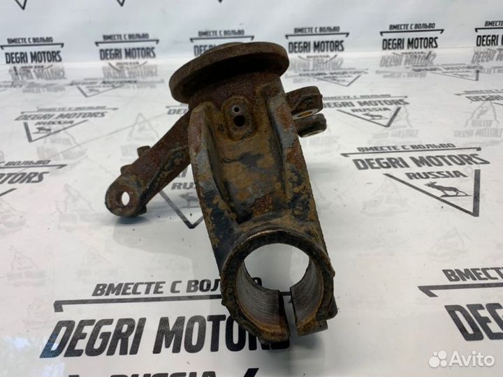 Кулак поворотный левый Volvo XC60 XC70 (2008-2017)