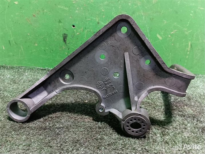 Кронштейн Citroen C5 2009