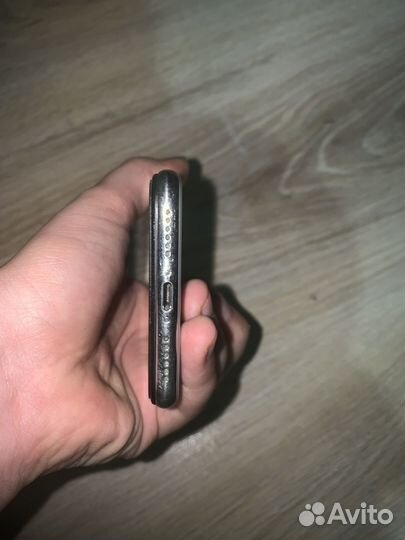iPhone X, 64 ГБ
