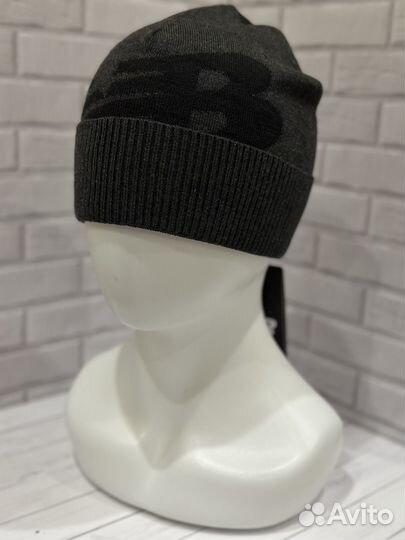 Шапка new balance