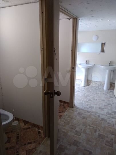 Комната 24 м² в 4-к., 2/2 эт.