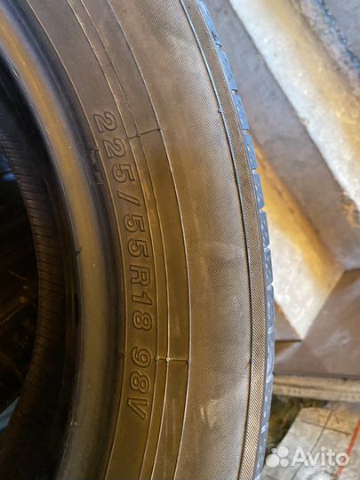 Yokohama BluEarth AE50 215/65 R17