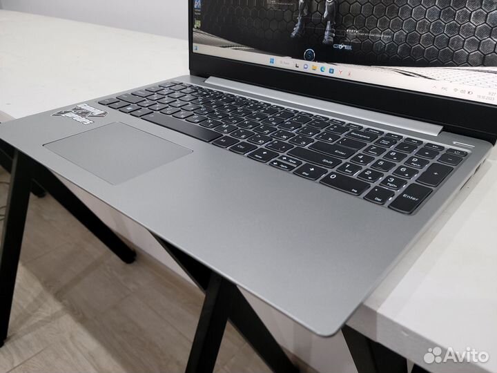 Игровой ноутбук Lenovo i5/GTX1050 4GB