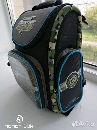 Школьный ранец/рюкзак