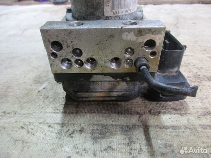 Блок ABS Nissan X-Trail (T31) 2007-2014