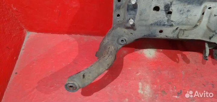 Мазда 3 подрамник передний балка
