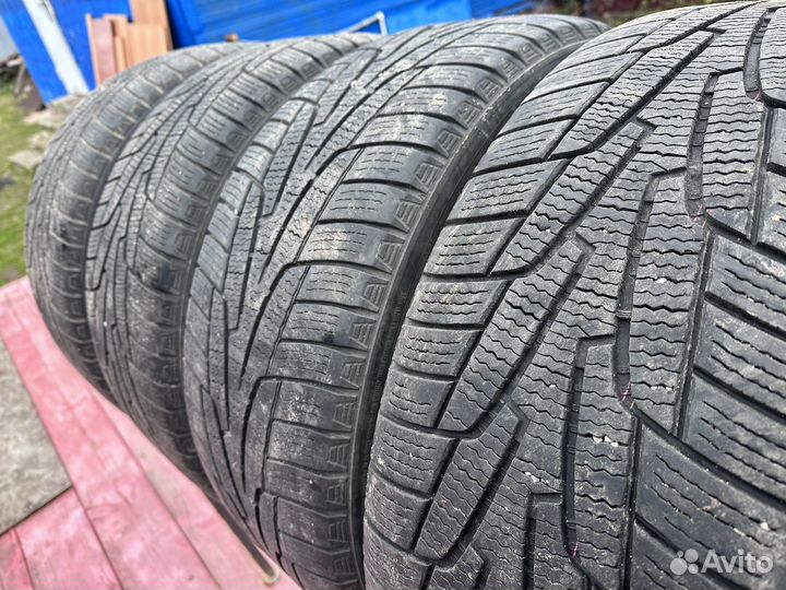 Kumho I'Zen Stud Snow KW11 255/55 R18 109R