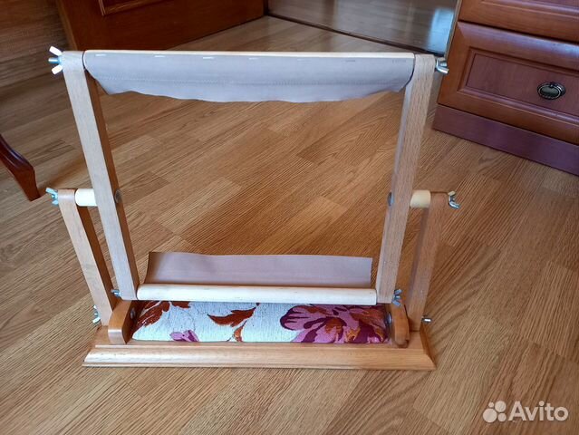 Настольный станок для вышивания