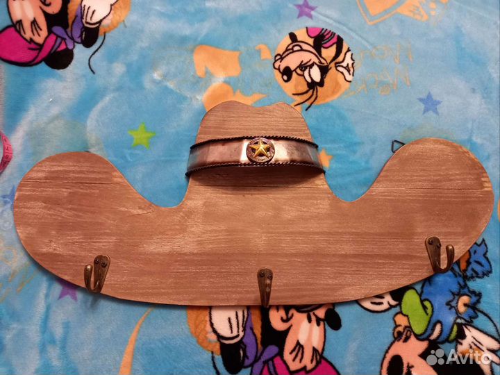 Вешалка в прихожую