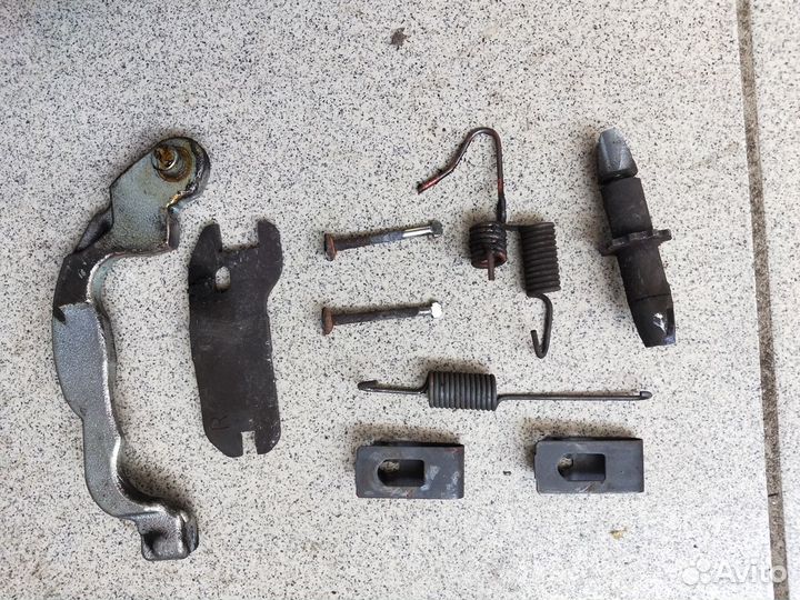 Ремкомплект ручника Nissan Qashqai J10