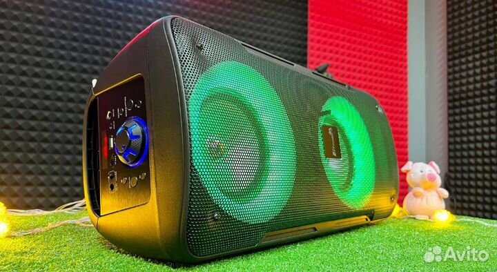 Блютуз колонка с микрофоном