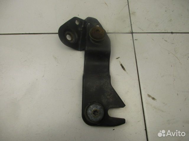 Кронштейн козырька солнцезащитного Scania P, G, R