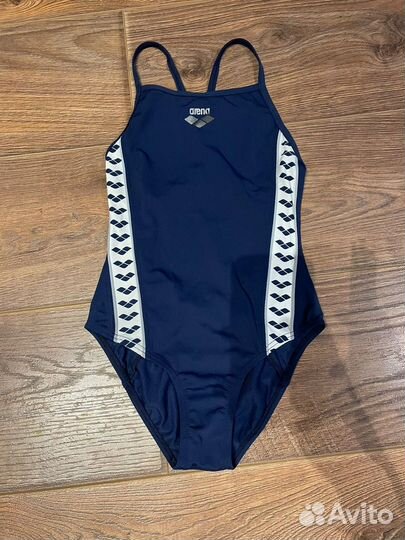 Купальник arena 7-8 лет