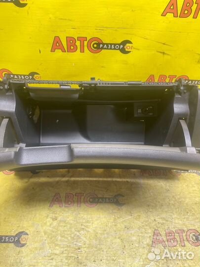 Бардачок Skoda Octavia A5 cdab 2012